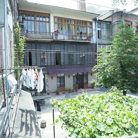 Apartment In Purtseladze Street Tbilisi Esterno foto