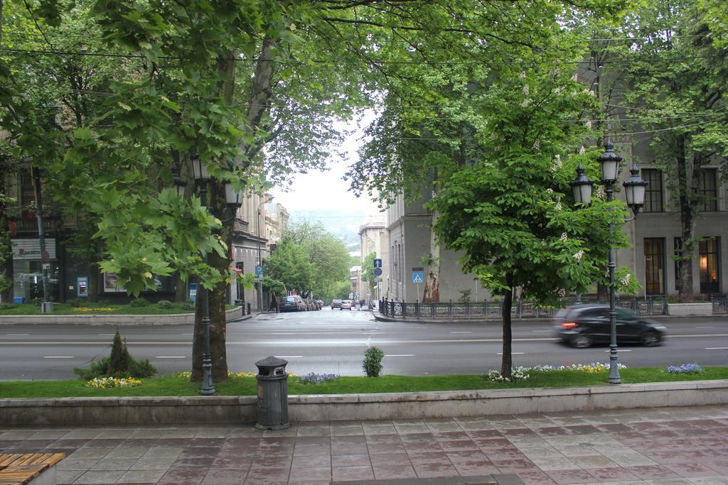 Apartment In Purtseladze Street Tbilisi Esterno foto